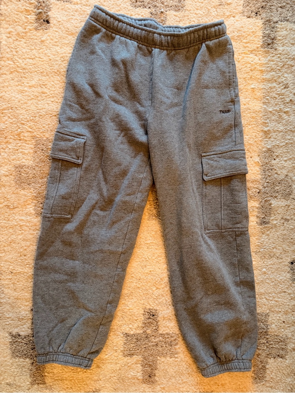 TNA Megafleece Gray Cargo Sweatpants small